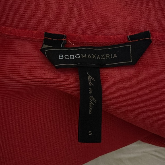 BCBG Sculpt Knit Criss Cross Cropped Tank - Picture 3 of 3